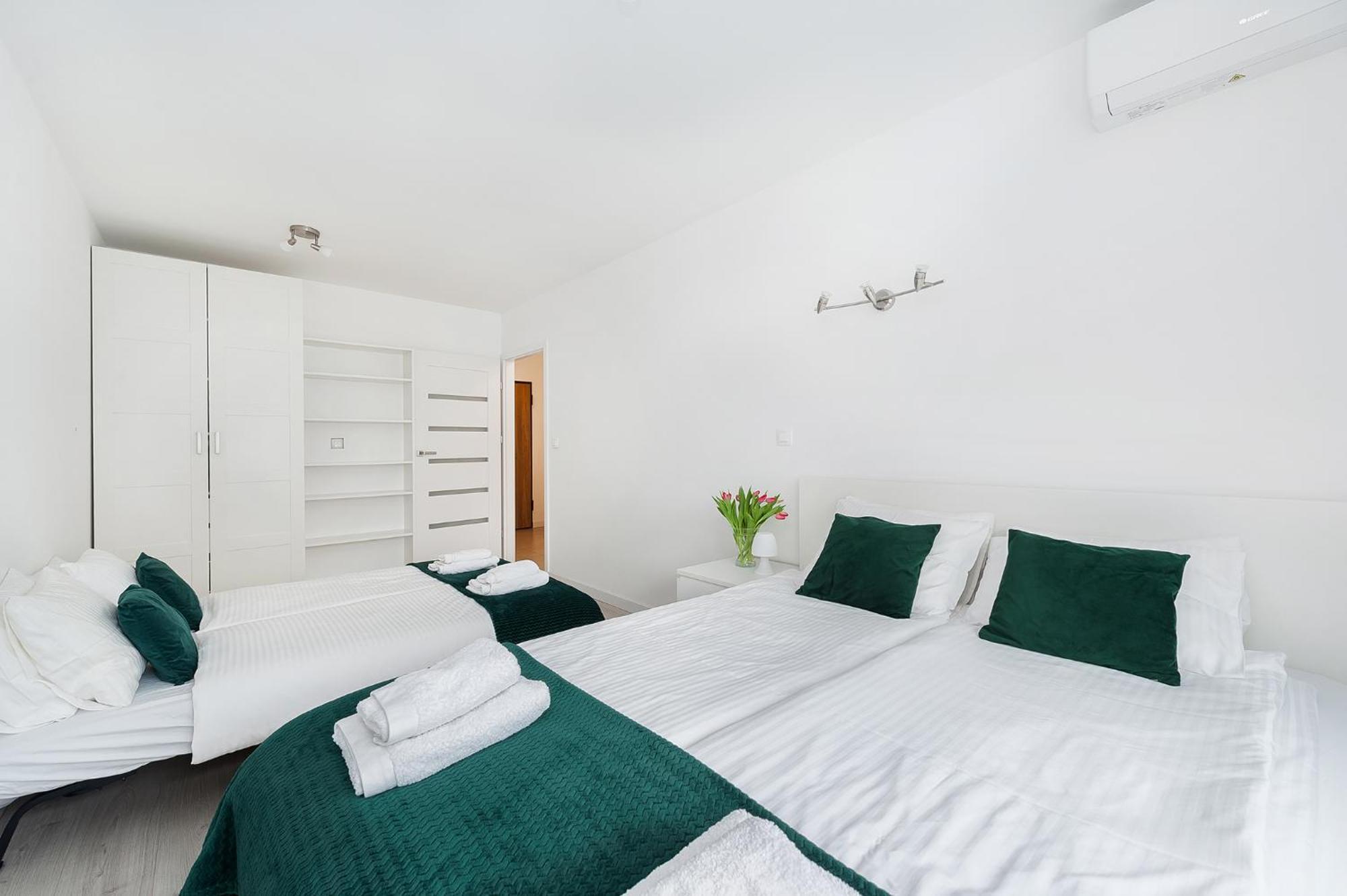 Bella Casa Premium Apartment - 104 Kobierzynska Krakau Buitenkant foto